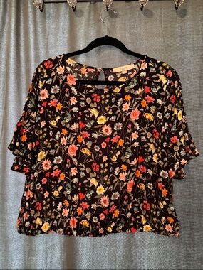 LOFT Black Floral Ruffle-Sleeve Blouse